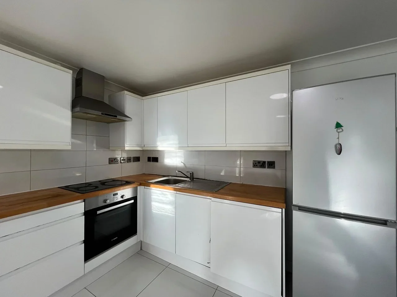 Flat Lampton Road in Greater London