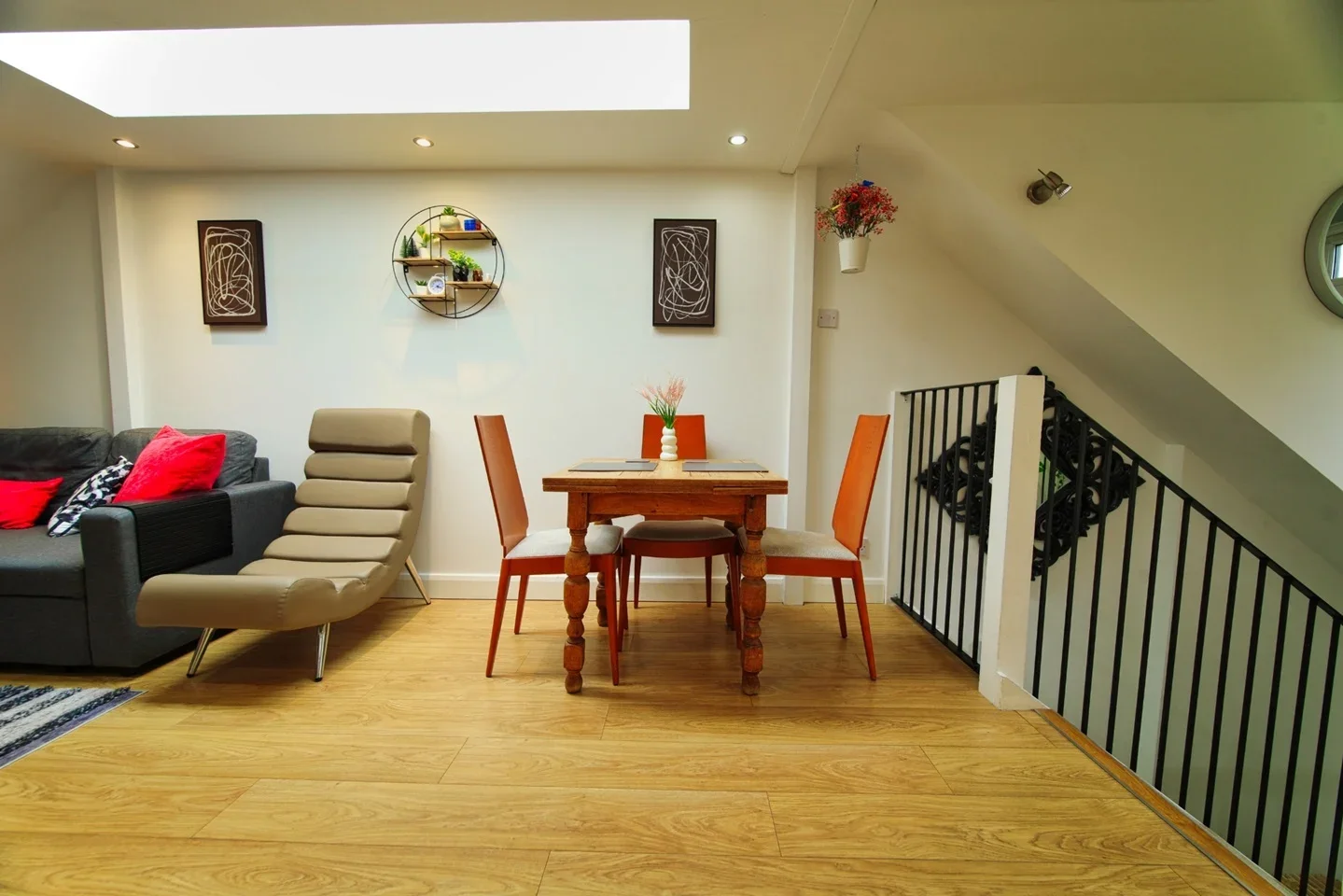 Flat Petherton Road in Greater London