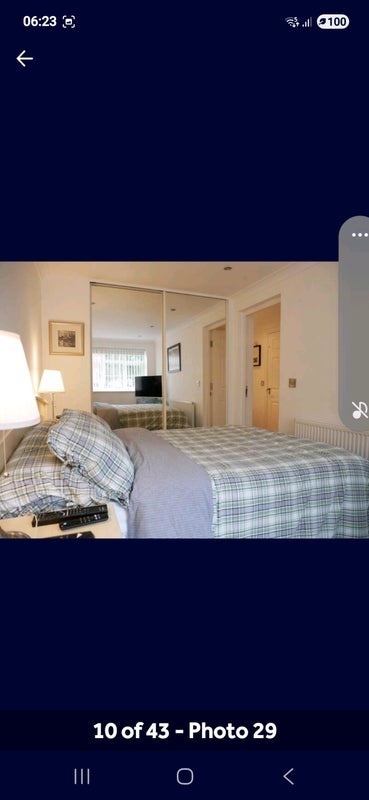 Room Edgecote Close in Manchester