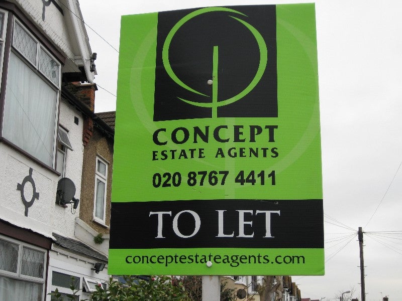 Flat Lebanon Road in Greater London