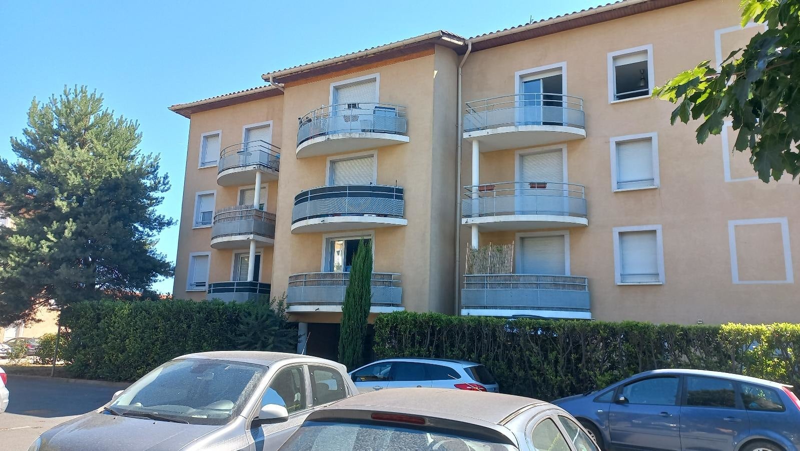 Flat Rue Robert Schuman in Villefranche-sur-Saône