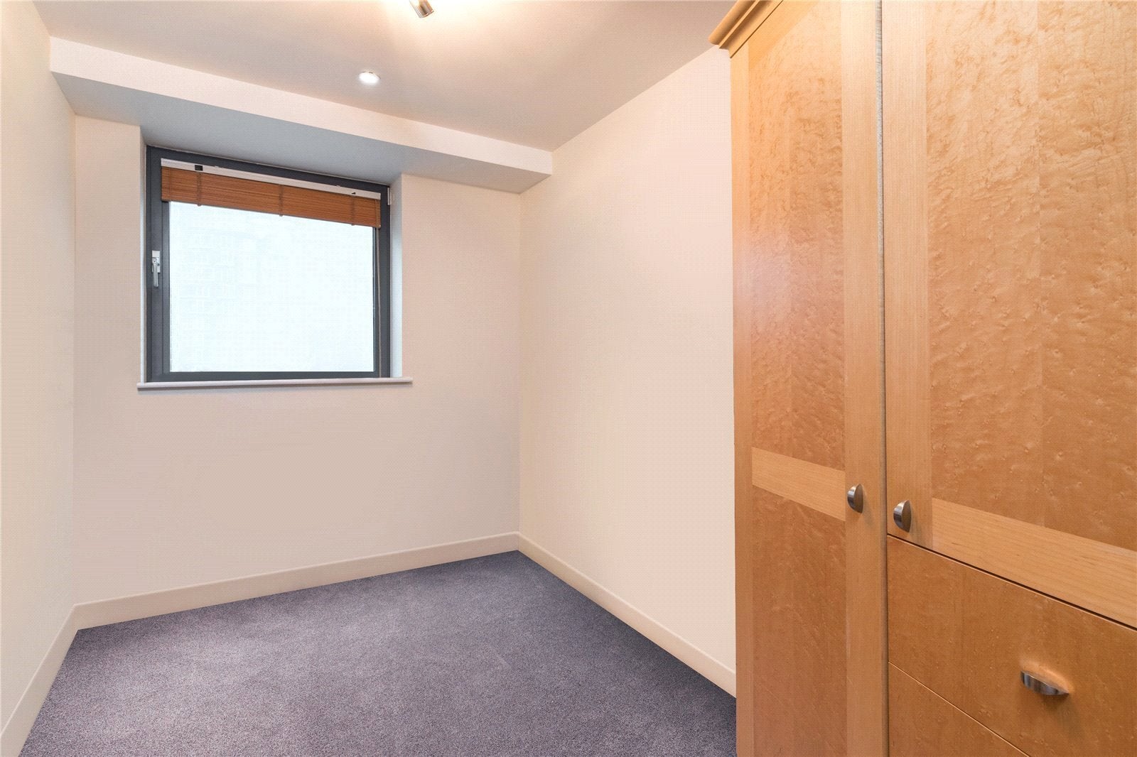 Flat Millharbour in Greater London