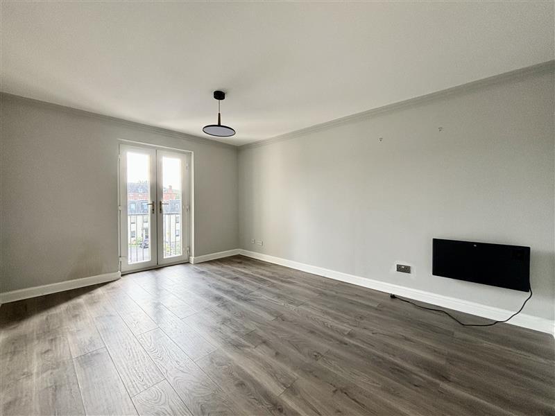 Flat Bath Road in Cheltenham