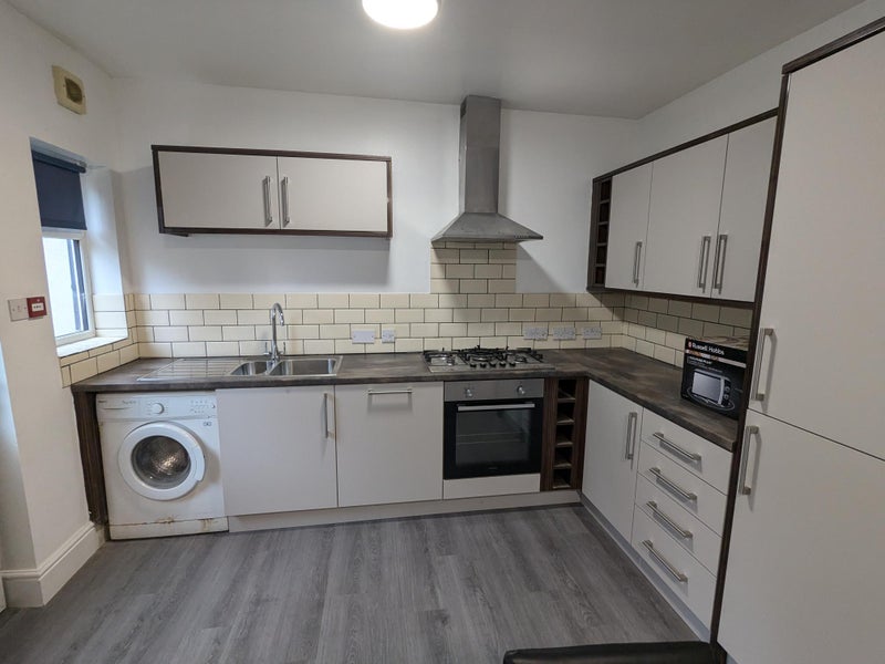 Room Beeston Road in Nottingham