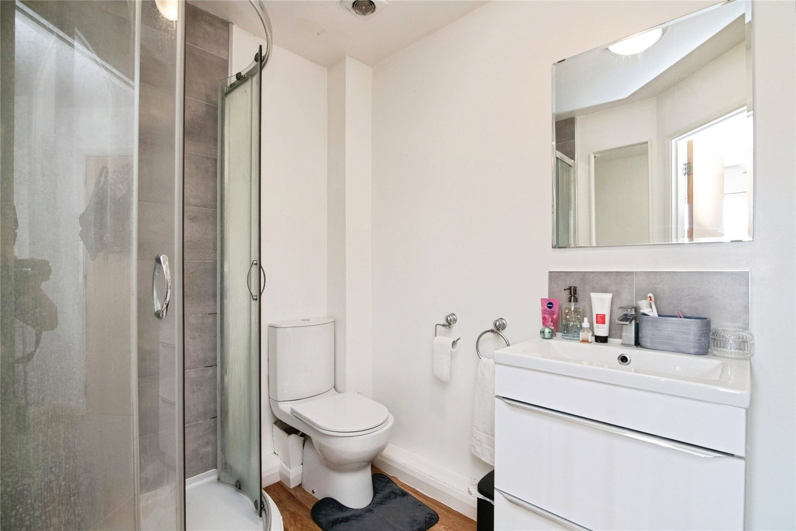 Flat Gloucester Close in Redditch