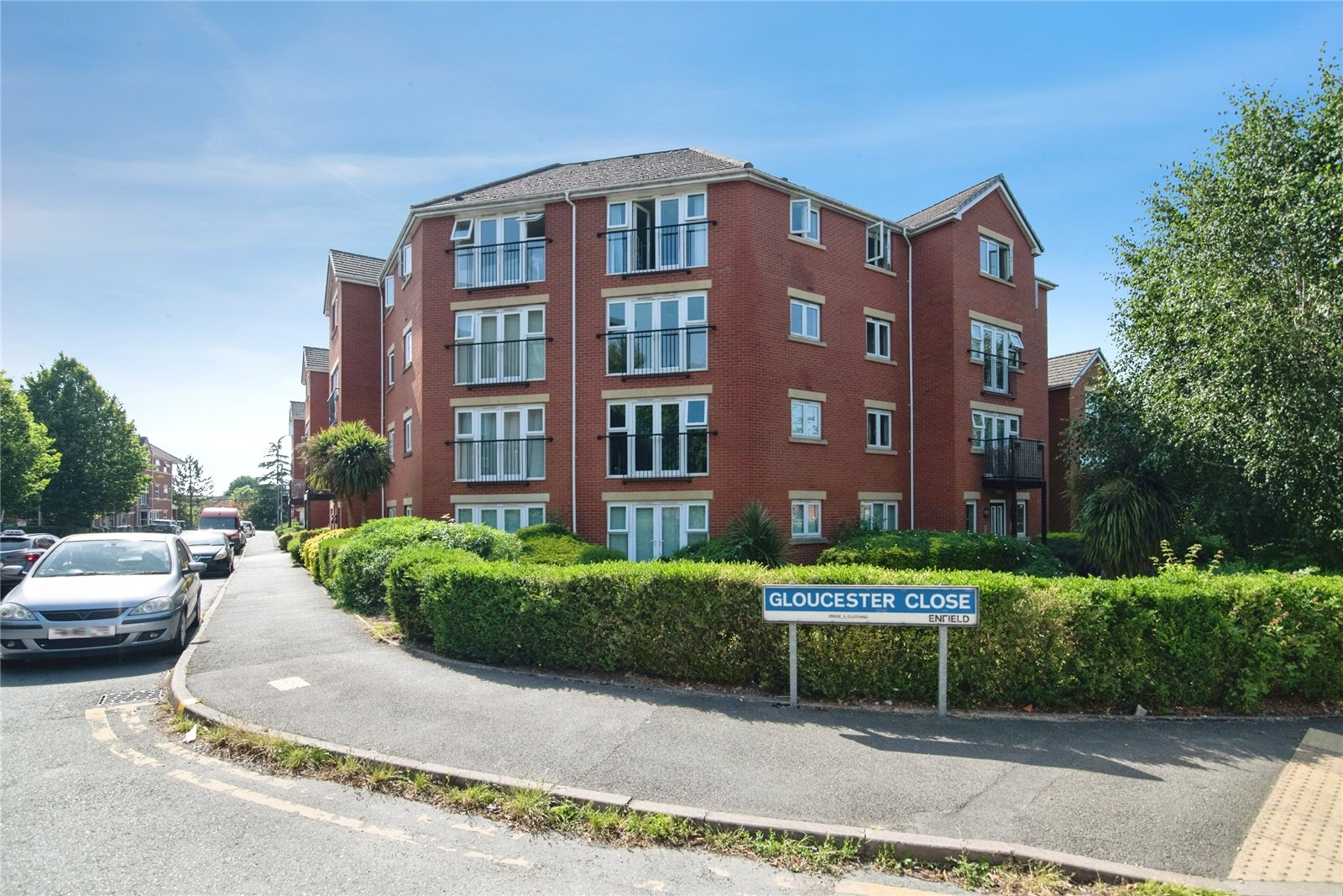 Flat Gloucester Close in Redditch
