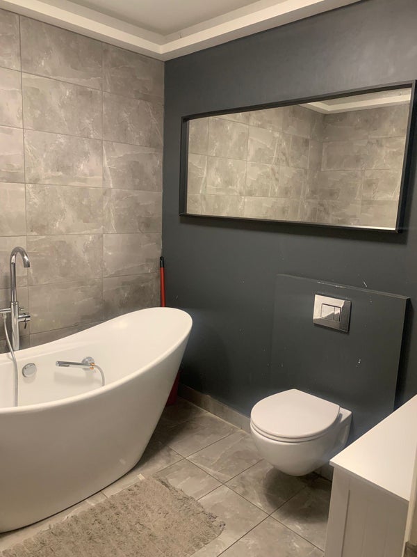 Room Rowhill Road in Greater London