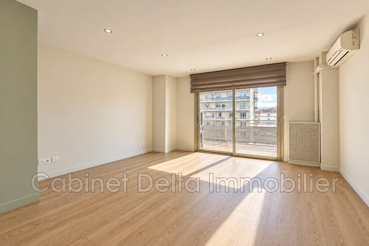 Appartement Avenue du Deuxième Spahis à Sanary-sur-Mer