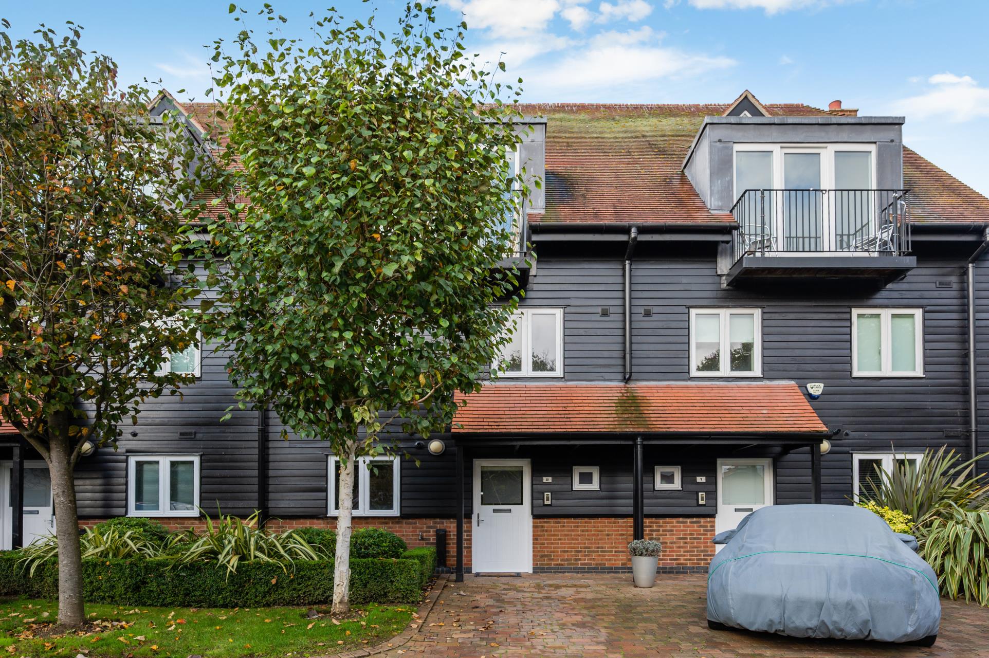 House Tallow Road in Greater London