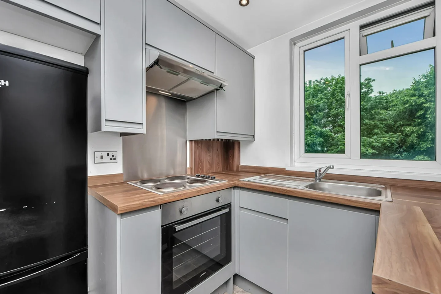 Flat Browning Road in Dartford