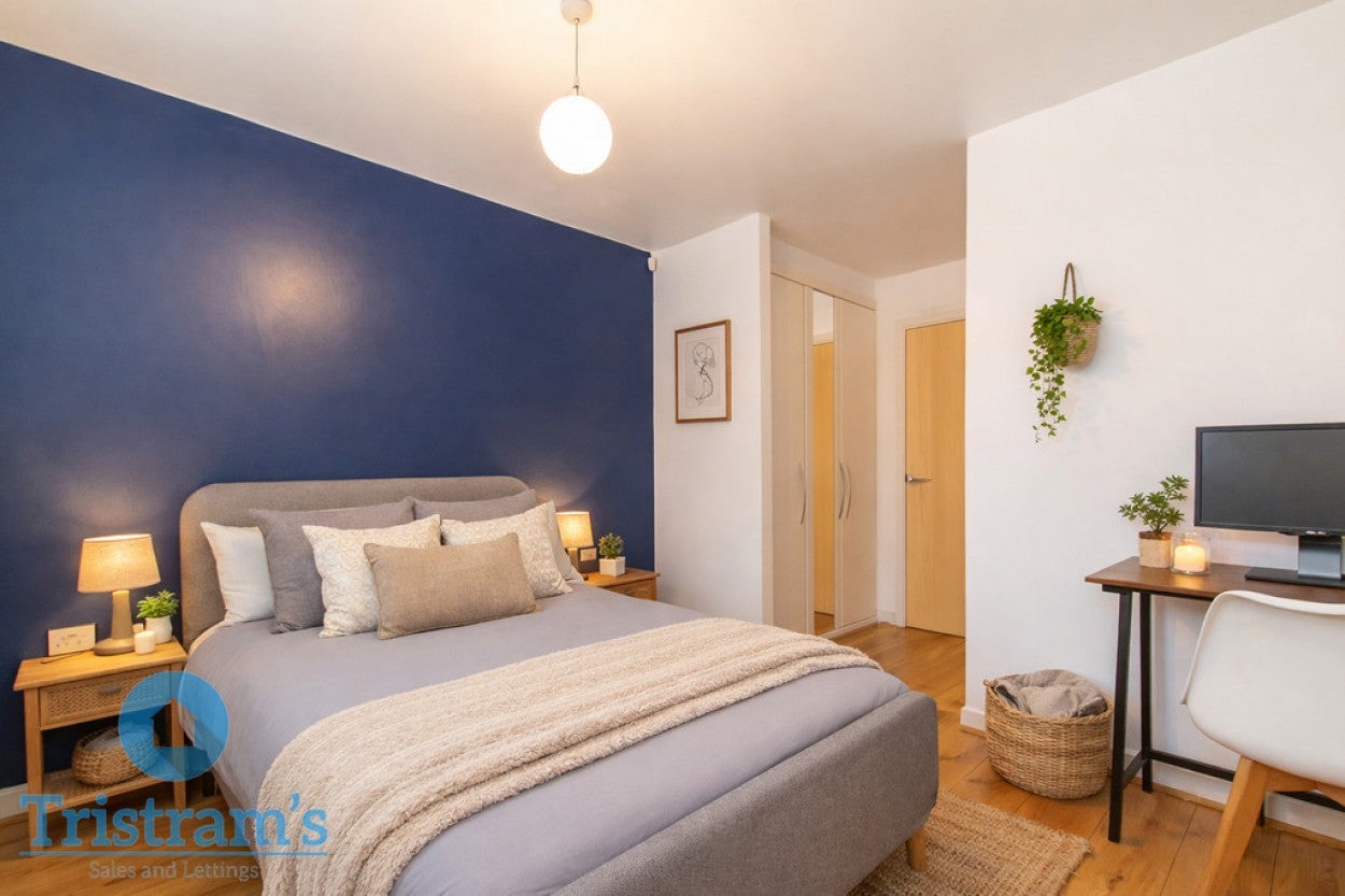 Flat Wakefield Close in Nottingham