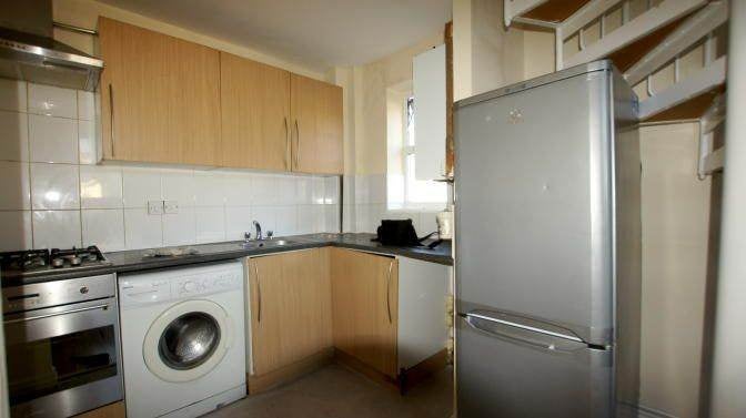 Flat Elgar Close in Greater London