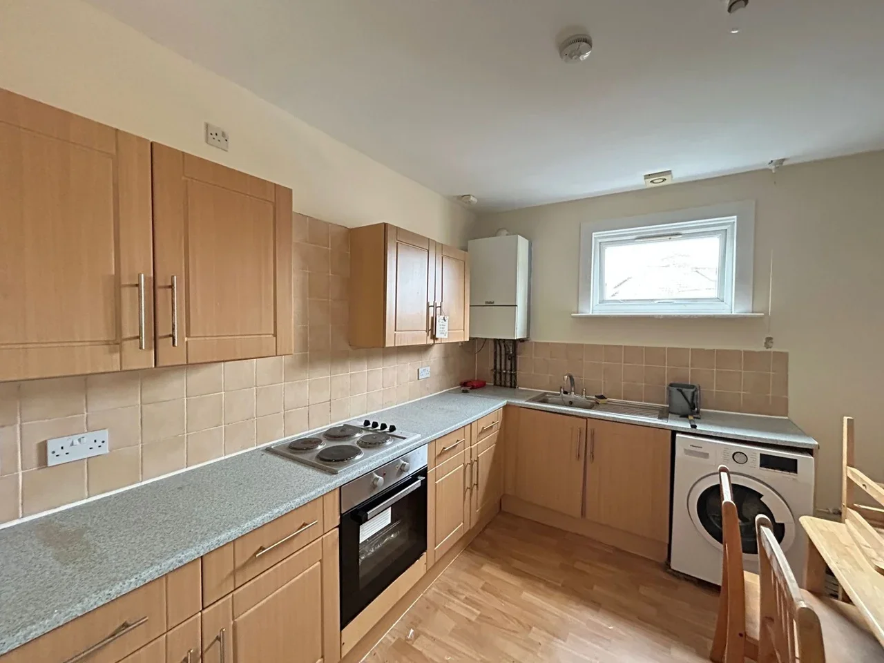 Flat Salmons Road in Greater London