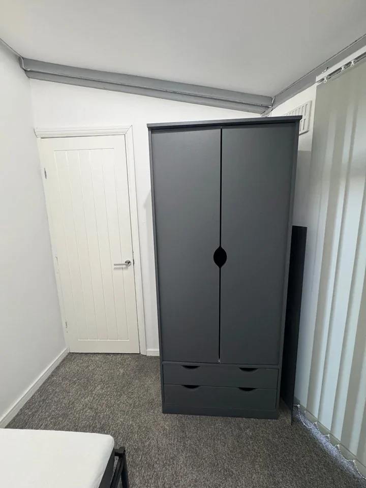 Room Cygnet Avenue in Greater London