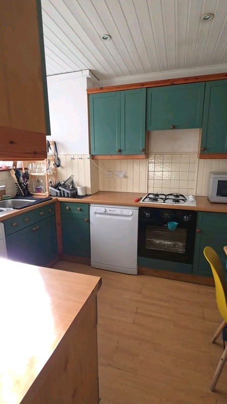 Room Crondall Street in Greater London