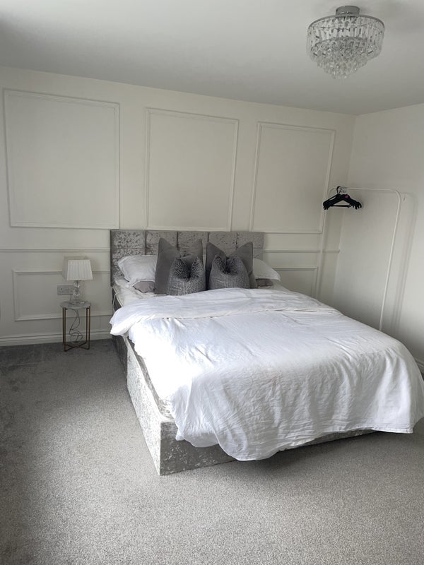 Room Colliers Road in Wakefield
