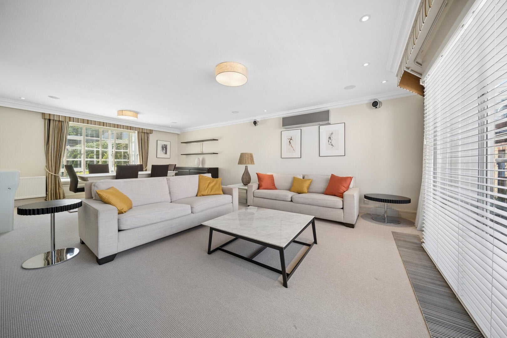 Flat Cheval Place in City of Westminster