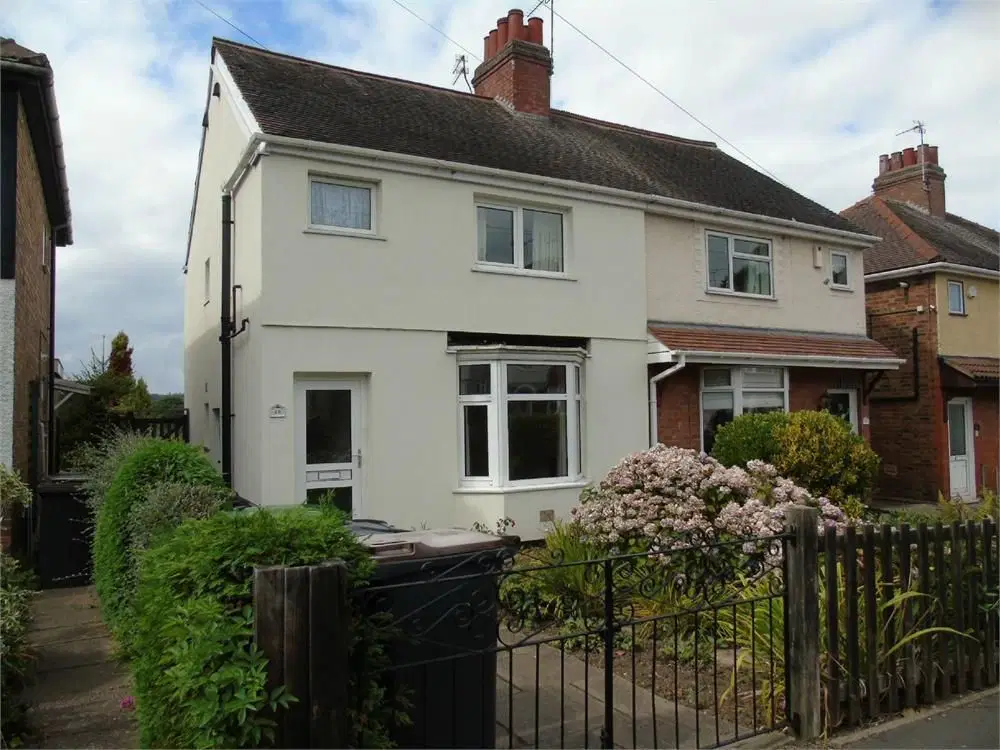 House Castle Road in Nuneaton and Bedworth