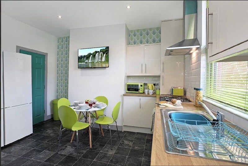 Room Dewsbury Road in Wakefield