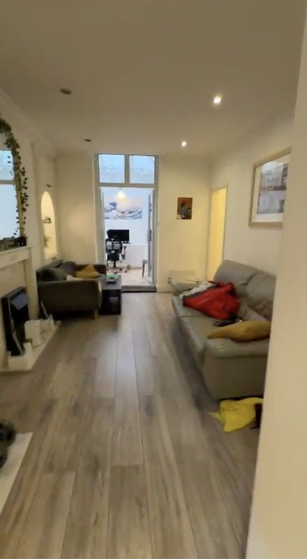 Room Coleherne Mews in Greater London