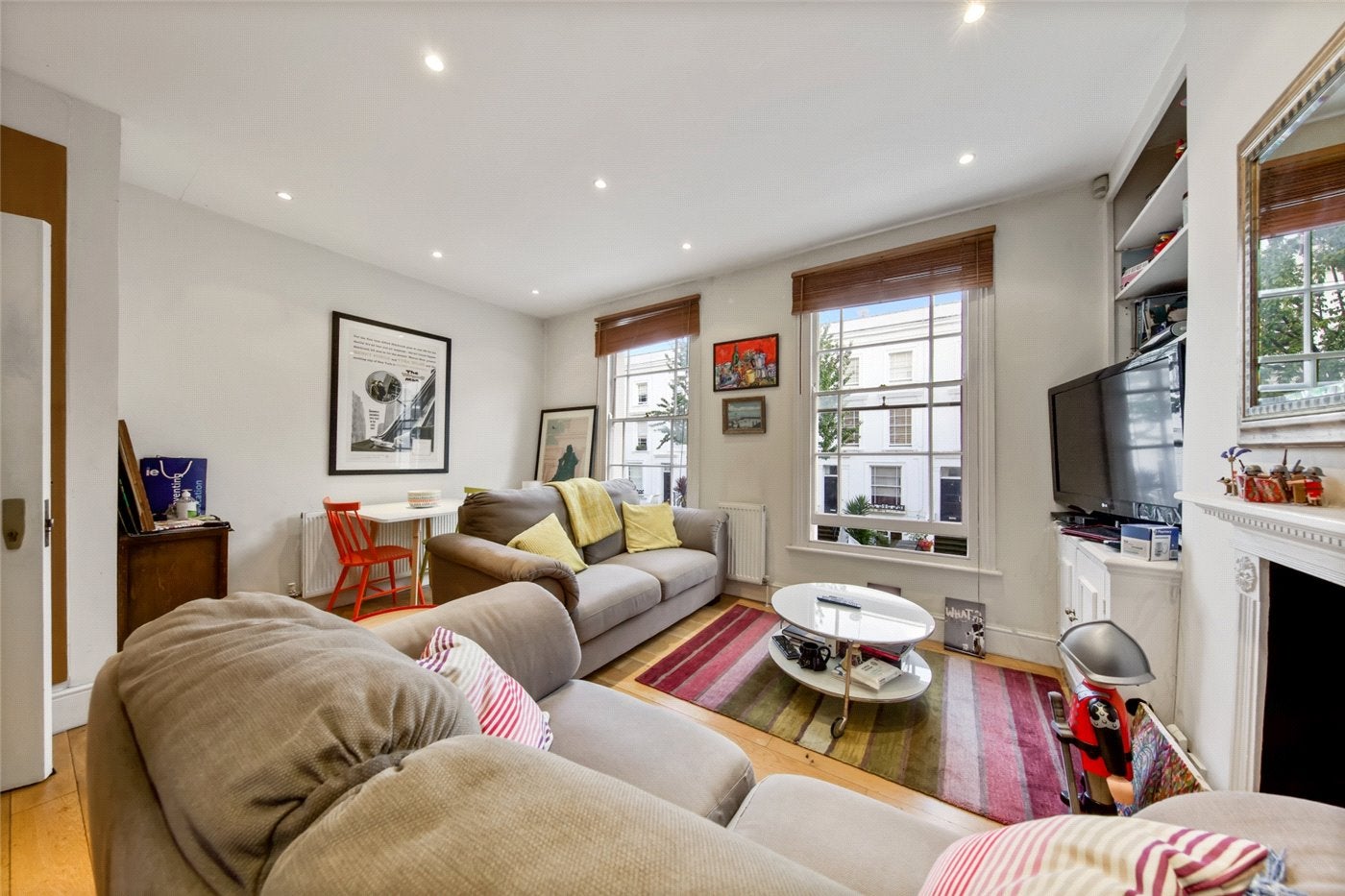 Flat Lonsdale Road in Greater London