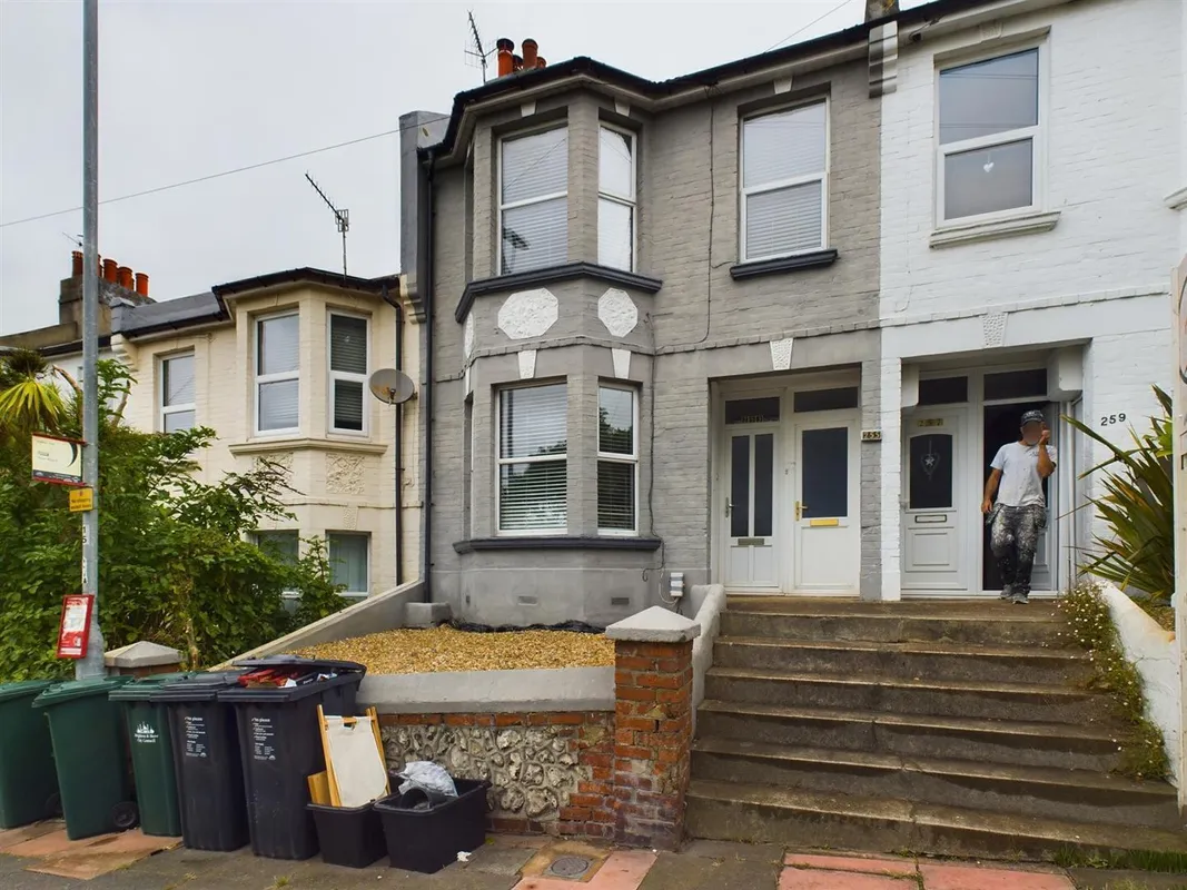 Flat Bear Road in Brighton