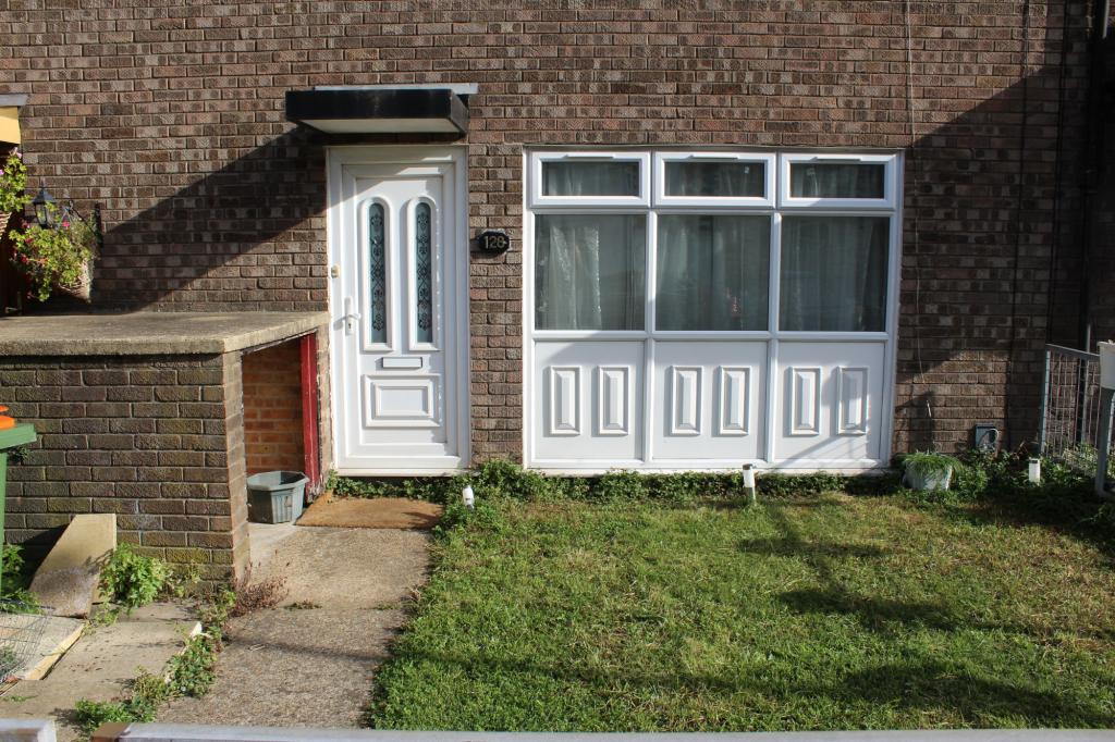 House Wellington Road in Greater London