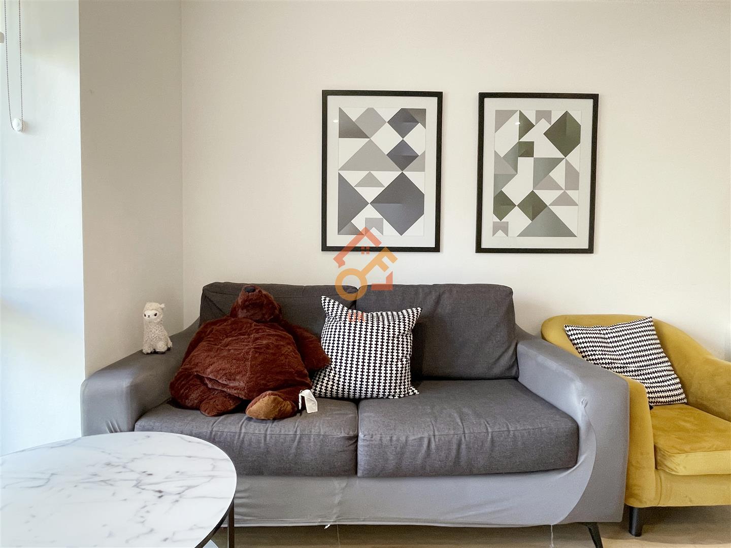Flat Caversham Road in London