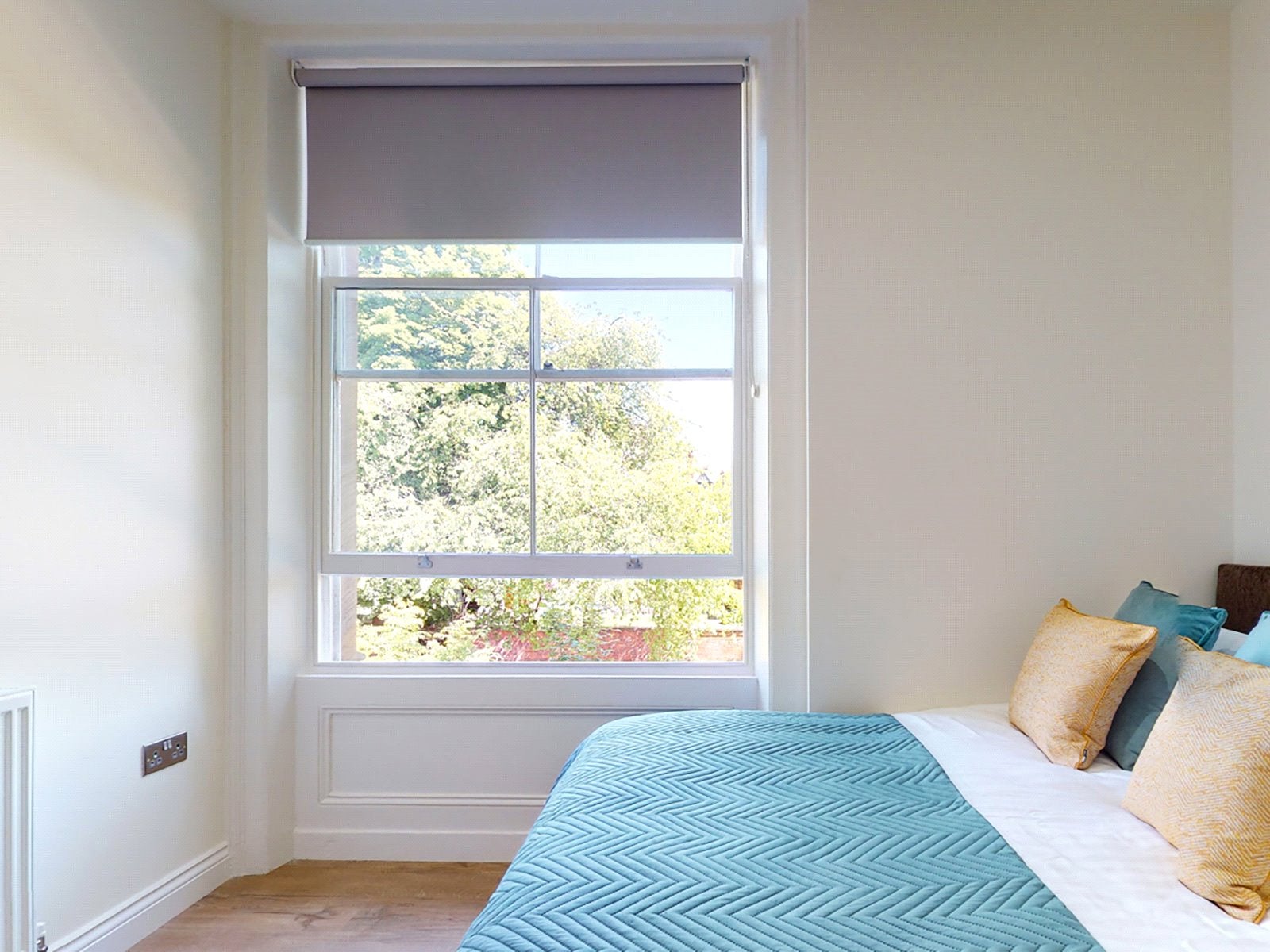Flat Clarendon Road in Leeds