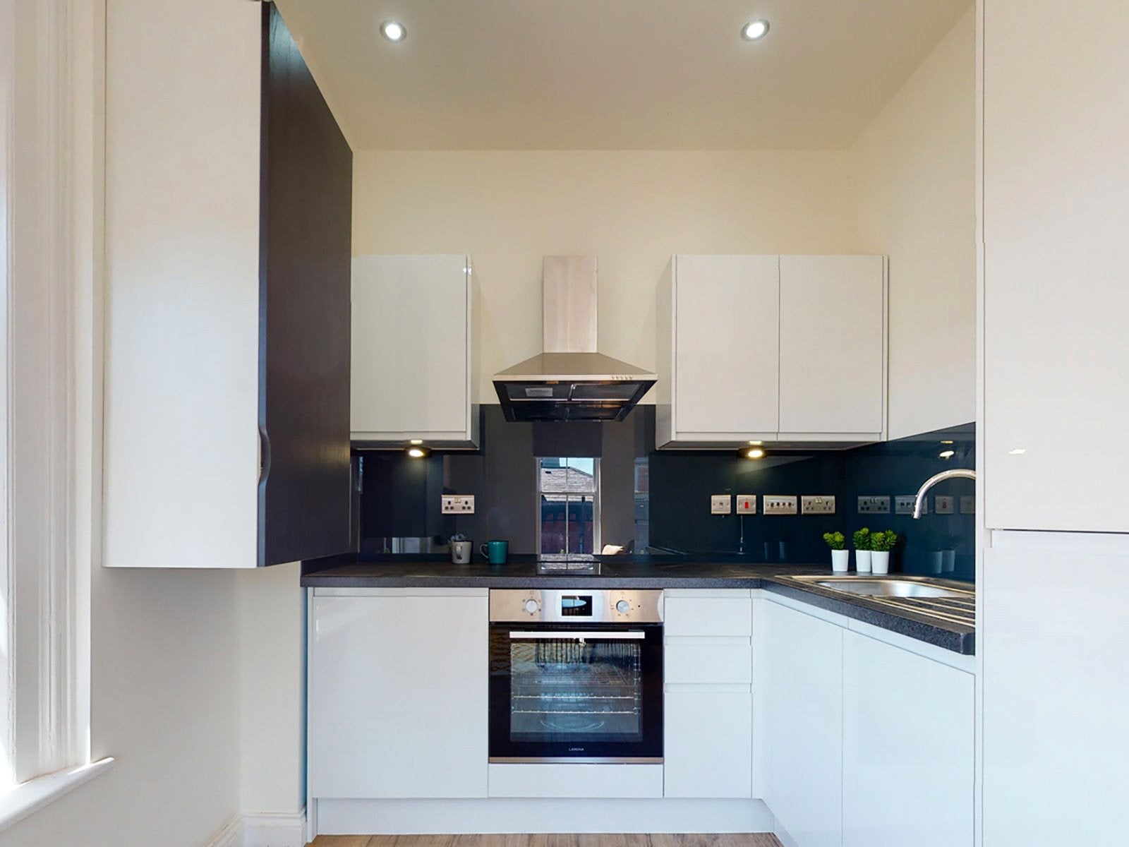 Flat Clarendon Road in Leeds