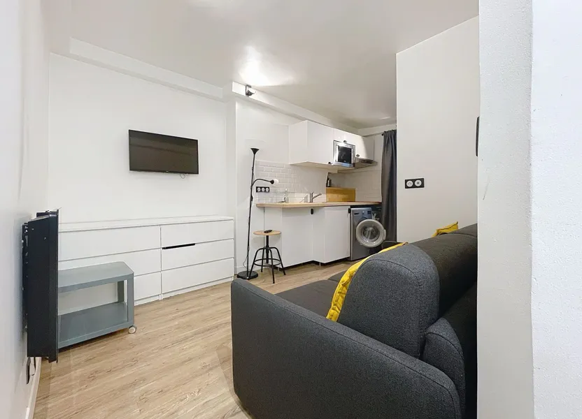 Flat Rue Saint-Sébastien in Paris