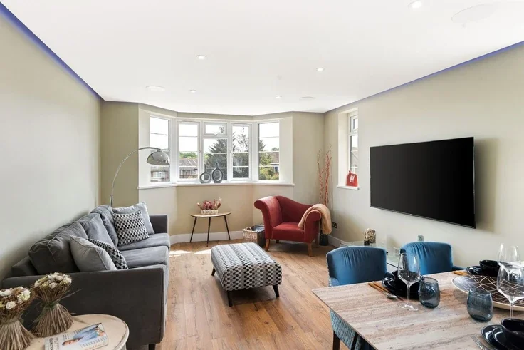 Flat Beaufort Park in Greater London