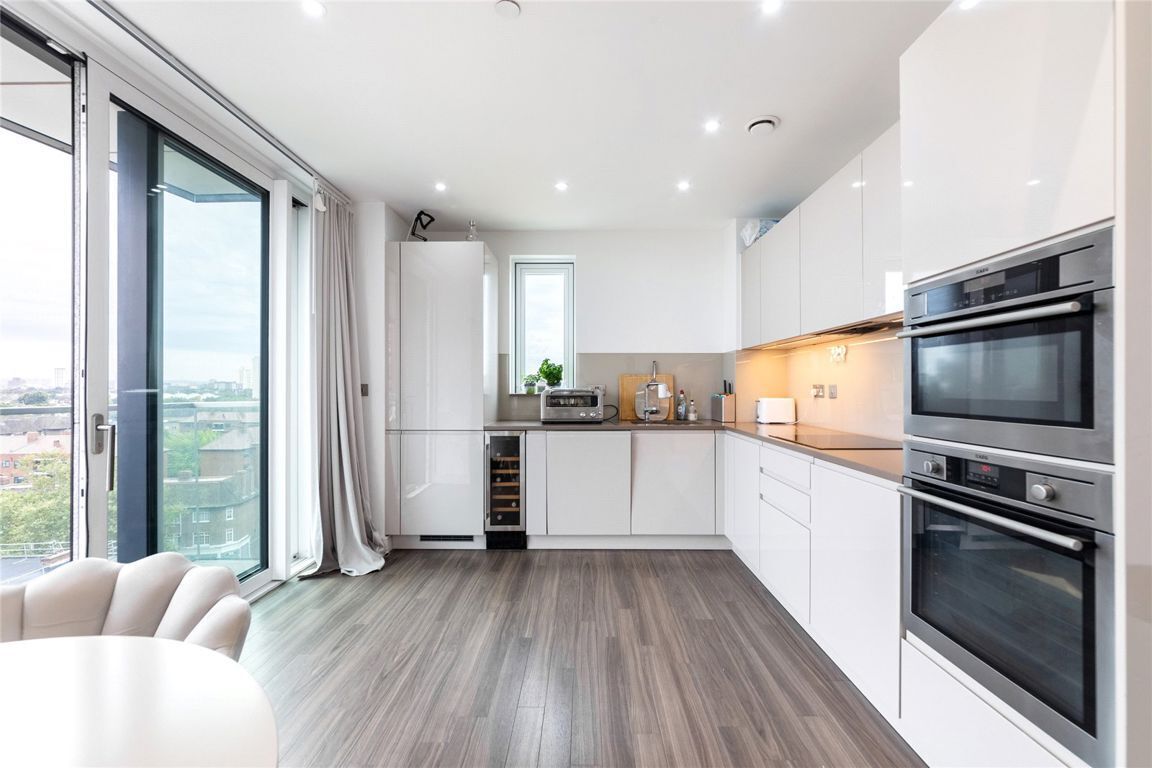 Flat Hebden Place in Greater London
