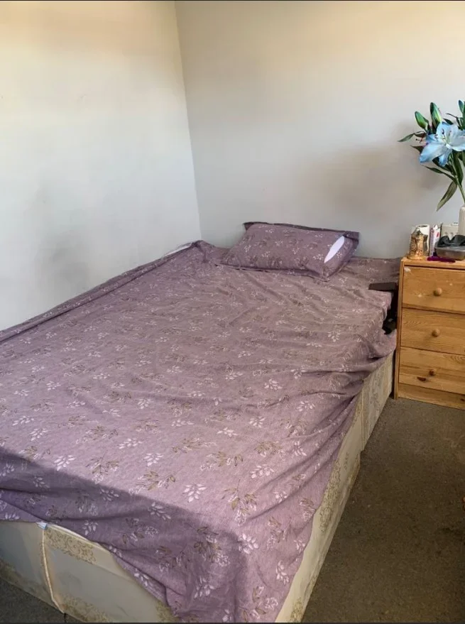 Room Widdin Street in Greater London