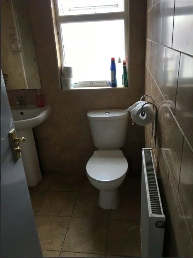 Room Widdin Street in Greater London