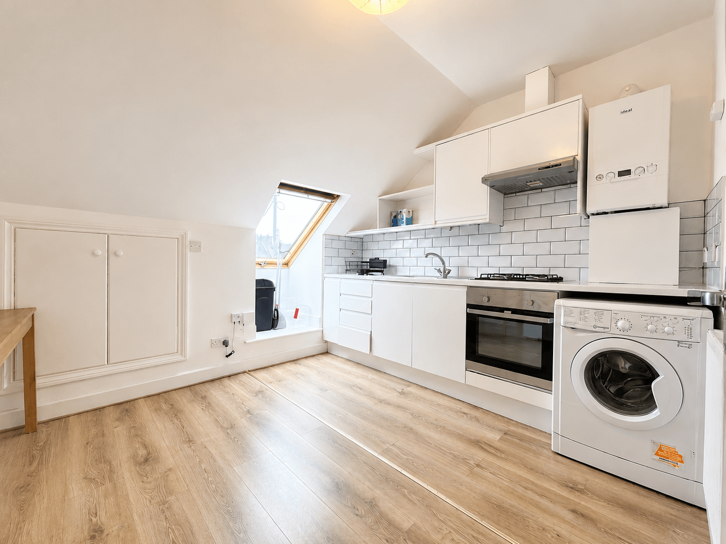 Flat Tubbs Road in Greater London