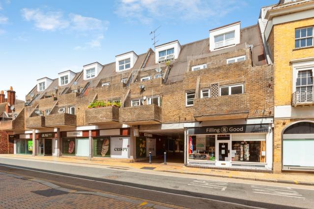 Flat St Mary's Walk in Maidenhead
