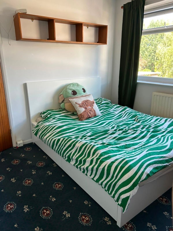 Room Talisman Way in Greater London