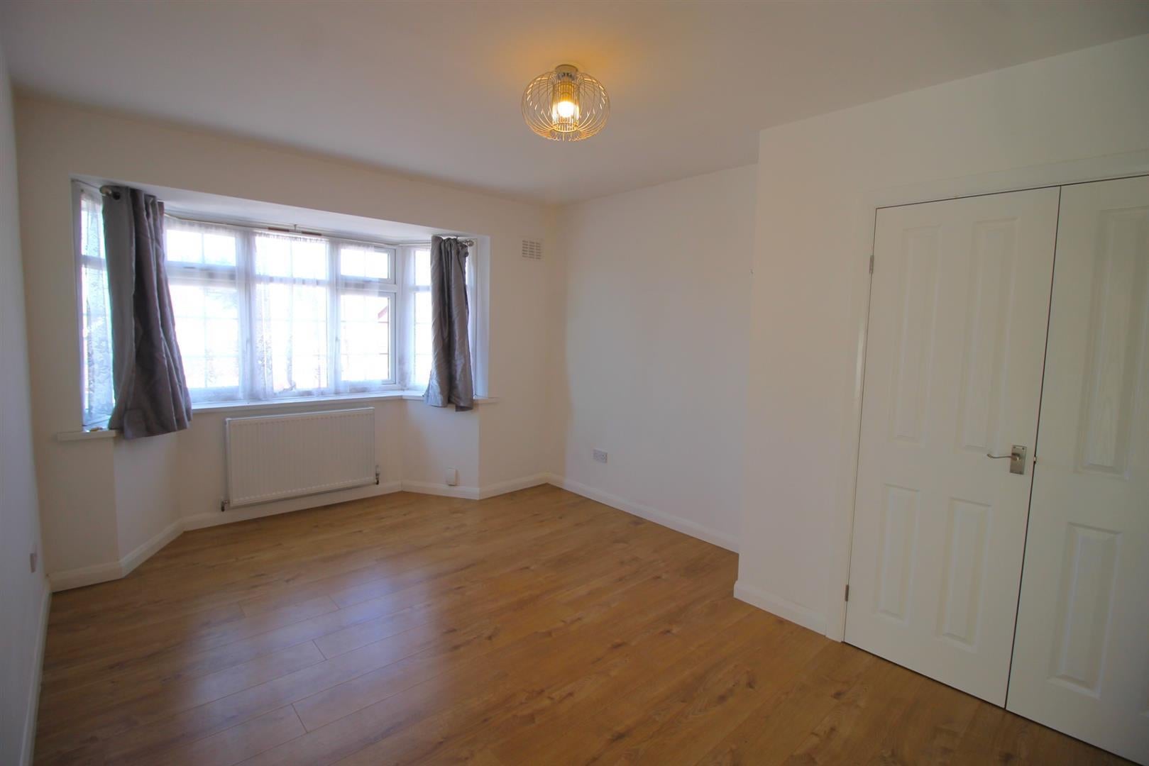 Flat Rutland Avenue in High Wycombe