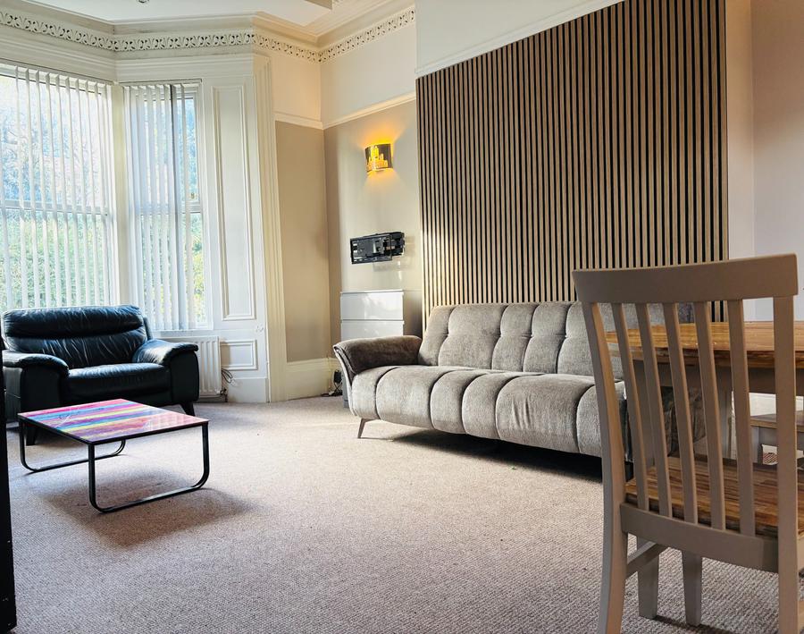 Room Mowbray Close in Sunderland