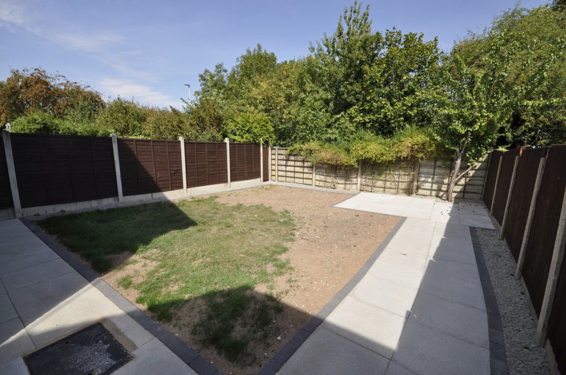 House Gayfield Avenue in Brierley Hill