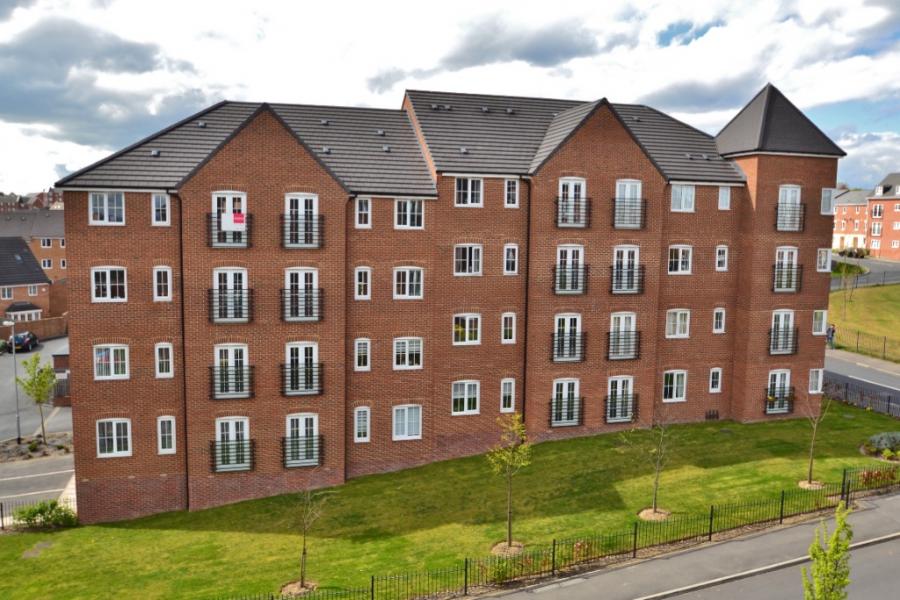 Flat Fenton Place in Leeds