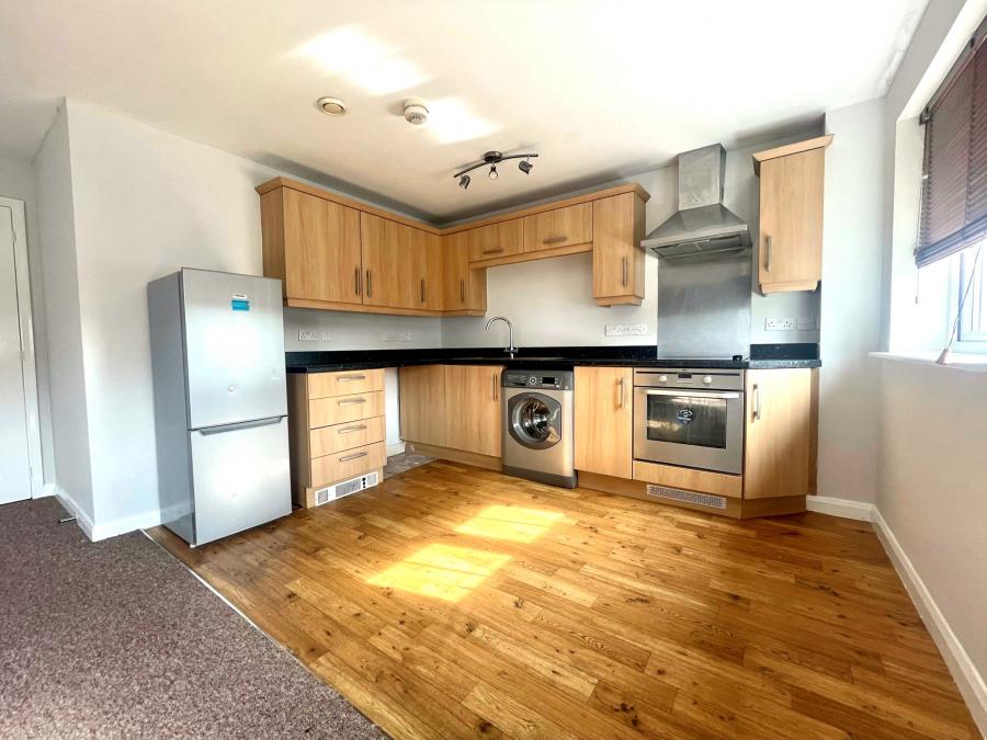 Flat Fenton Place in Leeds
