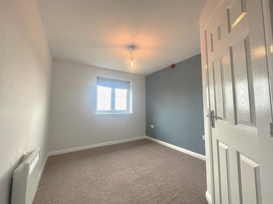 Flat Fenton Place in Leeds