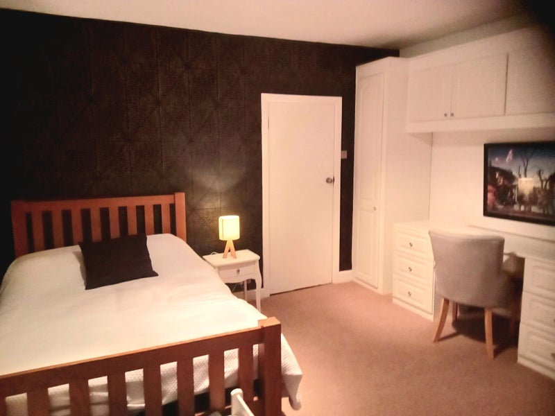 Room Meadow Street in Pontypridd