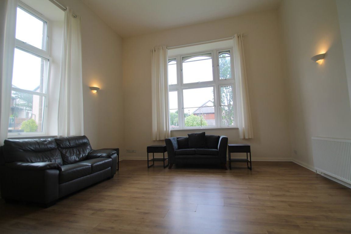 Flat Smillie Court in Dundee
