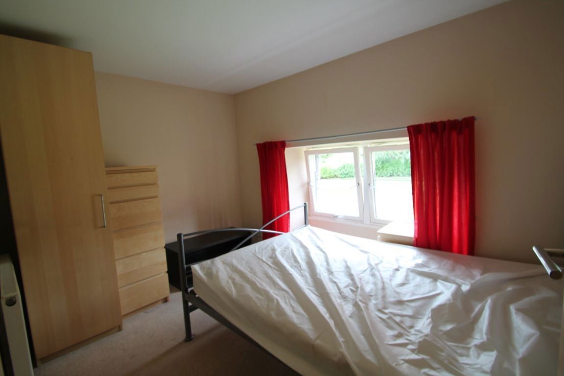 Flat Smillie Court in Dundee