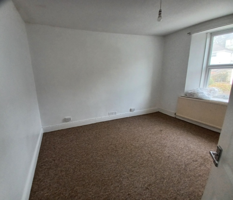 Flat Ellacombe Church Road in Torquay