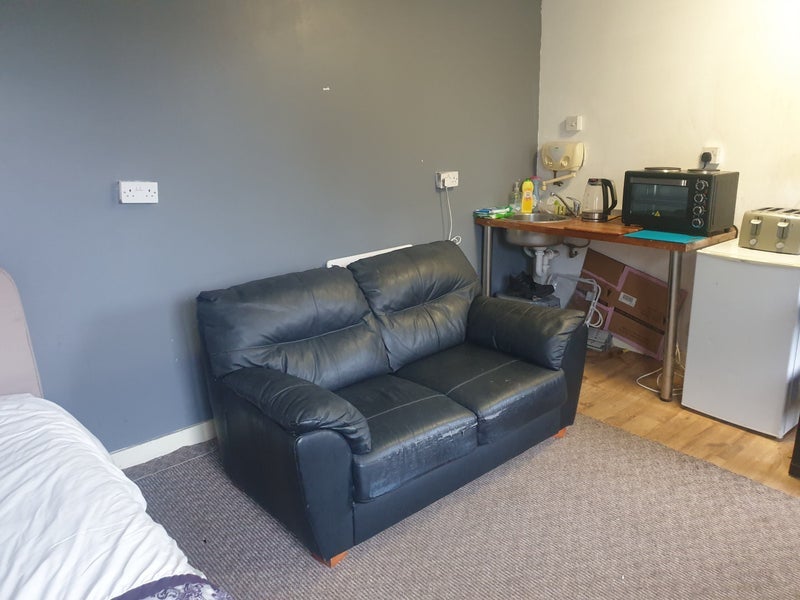 Room Potton Road in Huntingdonshire