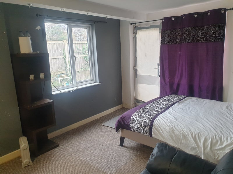 Room Potton Road in Huntingdonshire